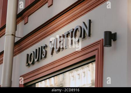 Louis Vuitton Store Facade – Maff Group