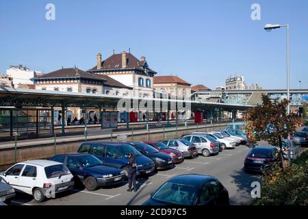 France, Seine Saint Denis, Rosny sous Bois, Rosny sous Bois Station Stock Photo