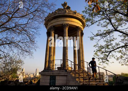 France, Paris, the park of Buttes de Chaumont, the Belvedere or temple of Sybil Stock Photo