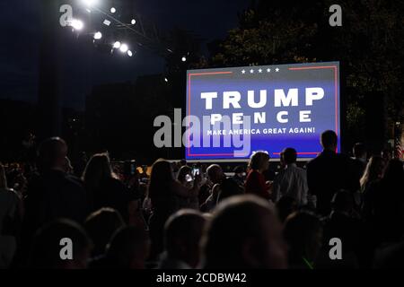 Washington DC, USA . 27th Aug, 2020. Guests awaiting United States President Donald J. Trump who will be accepting the nomination of the Republican party and deliver a speech from the South Lawn of the White House in Washington, DC on Thursday, August 27, 2020.Credit: Erin Scott/Pool via CNP /MediaPunch Credit: MediaPunch Inc/Alamy Live News Stock Photo