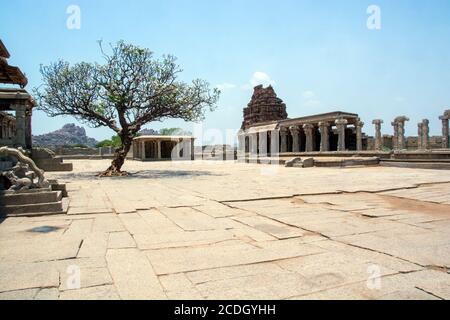 inside view of vittala temple hampi karnataka Stock Photo