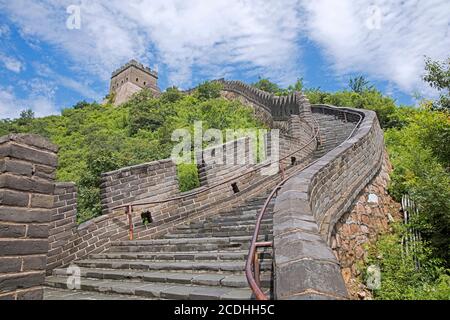 Restored Great Wall of China and watchtower at the Juyong Pass / Juyongguan Pass, part of the Ming Great Wall north of Beijing, Hebei Province Stock Photo