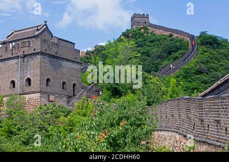 Restored Great Wall of China and watchtowers at the Juyong Pass / Juyongguan Pass, part of the Ming Great Wall north of Beijing, Hebei Province Stock Photo