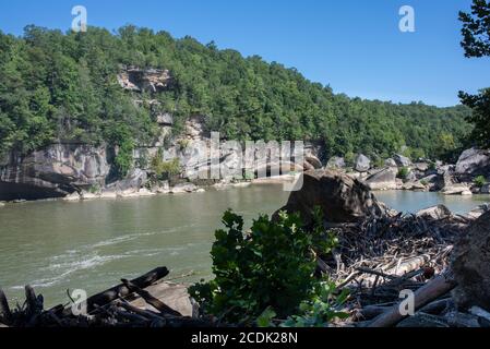 Cliffs on the river below Cumberland Falls in Kentucky Stock Photo