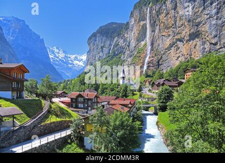 Village view with Staubbach Falls, Lauterbrunnen, Lauterbrunnen Valley, Jungfrau Region, Bernese Oberland, Canton of Bern, Switzerland Stock Photo