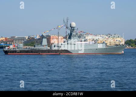 ST. PETERSBURG, RUSSIA-JULY 29, 2018: Small anti-submarine ship 'Kazanets' in the Neva river. Navy day Stock Photo