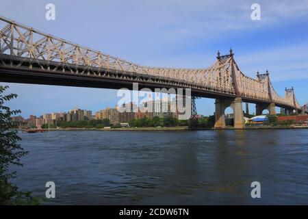 Scenes From A Thriving Metropolis On A Summers Day Stock Photo