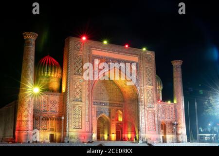 The Tillya Kori Madrasah and Ulugbek madrasasi and Sherdor Madrasa on Registon square in Samarkand, Uzbekistan Stock Photo