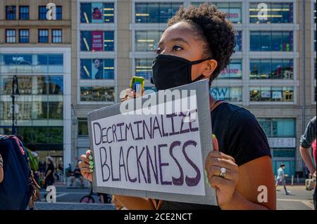 USA. 30th Aug, 2020. On August 30, 2020 Gays, Against Guns (GAG), the direct action, gun violence prevention group formed by members of LGBTQ communities and allies, held a day of action protest in New York City's Union Square to call attention to the violent, bloody cycle of death that Americans are witnessing on a constant repeat setting: The Cycle of Death that has emerged at the nexus of white supremacist policing, the Black Lives Matter movement, the Alt-Right, white supremacist militia movement, and American gun culture. (Photo by Erik McGregor/Sipa USA) Credit: Sipa USA/Alamy Live News Stock Photo