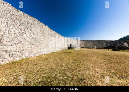 Great Zimbabwe ruins, courtyard of main structure 'the Great Enclosure', ancient capital of Bantu civilization, Masvingo Province, Zimbabwe, Africa Stock Photo