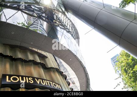 Louis Vuitton Logo in a Luxury Fashion Store Building Facade Editorial  Photography - Image of building, clothing: 168200297