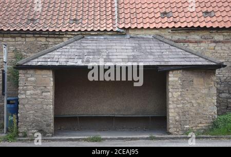 Bus shelter in Olney with the inscription: EIIR 2nd June 1953. Stock Photo