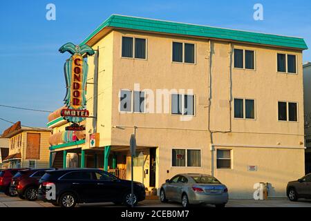 WILDWOOD, NJ -21 JUL 2020- View of a Doo Wop style motel located in the Wildwoods Shore Resort Historic District in New Jersey, United States. Stock Photo