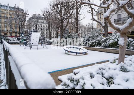 PARIS, FRANCE - MARCH 13, 2108: Garden in Paris, France Stock Photo