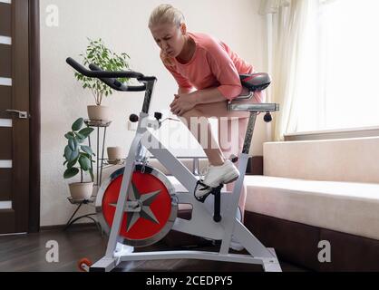 Exercise cycle best sale for knee pain