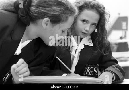 King Solomon’s School, Forest Road, Barkingside, Ilford. Jewish School going for Grant Maintained status. 10 September 1993. Photo: Neil Turner Stock Photo