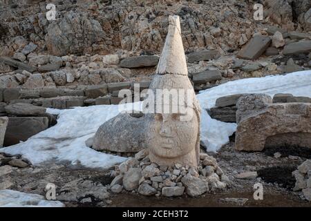 Statues on Nemrut mountain, Turkey (Nemrut Dağı) Stock Photo