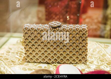 luxury women's golden bridal wedding purse| Alibaba.com