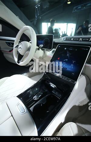 The Interior Of The New Mercedes Benz S Class 500d Is Pictured During Its Presentation At The Daimler Production Plant In Sindelfingen Near Stuttgart Germany September 2 Reuters Ralph Orlowski Stock Photo Alamy