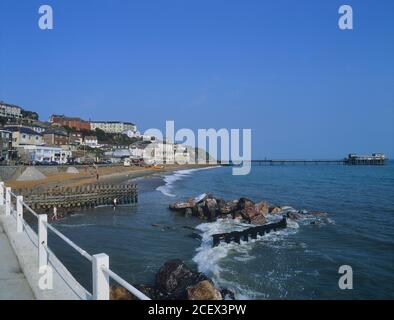 Ventnor Royal Victoria Pier and beach, Isle of Wight, England, UK .Circa 1990's Stock Photo