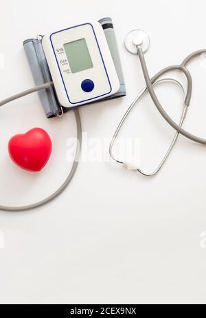 https://l450v.alamy.com/450v/2cex9nx/blood-pressure-measurement-digital-gauge-medical-equipment-isolated-on-white-background-health-and-medicine-concept-2cex9nx.jpg