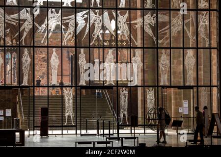 UK, England, Coventry, Cathedral, West Entrance etched glass screen by John Hutton Stock Photo