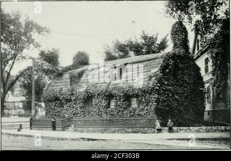 . Picturesque New London and its environs : Grofton, Mystic, Montville, Waterford, at the commencement of the twentieth century. 15 Ipicturesque 1Rew London.. THE HUGUENOT HOUSE. BUILT ABOUT THE YEAR 1760. A Quaint Old Dwelling Place, at the Corner of Hempstead and Truman Streets. Built by the Huguenots lor NathanielHempstead, a Descendant of Sir Robert Hempstead. manneil liv picked crews for dangerousbut reiiuinerative voyages to distantseas : and the only contingency thenlikely to put a damper upon the calling?was the possible extinction of thewhales. As a whaling port, Xew Londonrivalled Ne Stock Photo