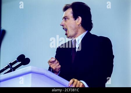 Tony Blair MP speaking from the platform at Labour Party Conference in Brighton. 01 October 1991. Photo: Neil Turner Stock Photo