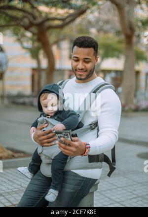 Mobile baby carrier online