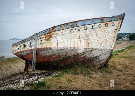 on 12/08/2020, Crozon, Finistère, Brittany, France. Boat cemetery in the hamlet of Crozon, named Le Fret. Stock Photo