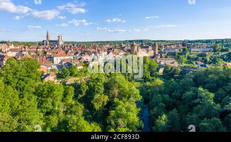 France, Cote d'Or, Semur en Auxois, general view of medieval town with Notre Dame collegiate church and fortified castle (aerial view) // France, Côte Stock Photo