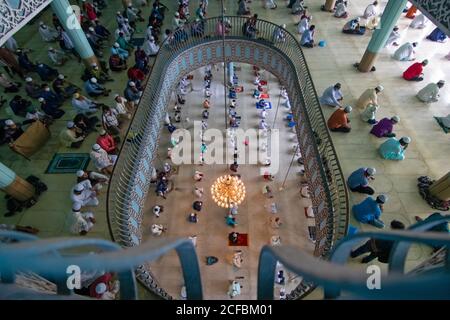 Dhaka, Bangladesh. 21st Aug, 2020. Hundreds of Muslim devotees attend the Jummah prayer (Friday prayer) at the national mosque of Bangladesh amid Coronavirus (COVID-19) crisis. They pray to the Almighty seeking peace, safety, unity and welfare of the Muslim Ummah. (Photo by Joy Saha/Pacific Press/Sipa USA) Credit: Sipa USA/Alamy Live News Stock Photo