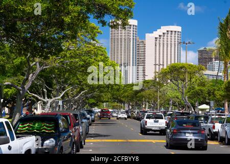 Cars parking at the Ala Moana Beach Park, Honolulu, Oahu, Hawaii, USA Stock Photo