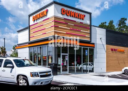 Dunkin' (formerly Dunkin' Donuts) coffee and donut shop in Snellville, Georgia, just east of Atlanta on Highway 78. (USA) Stock Photo