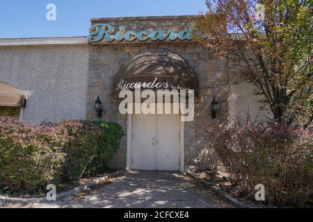 NEW YORK, NY - SEPTEMBER 04, 2020: Astoria's banquet hall Riccardo's By the Bridge closed after 70 years due to COVID-19. Stock Photo