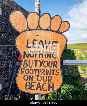 Leave Nothing But Your Footprints On Our Beach sign, North Berwick, East Lothian, Scotland, UK. Stock Photo