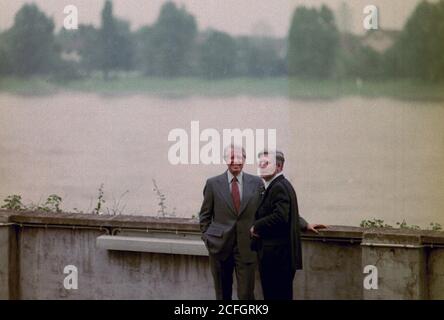 Jimmy Carter and Chancellor Helmut Schmidt ca.  14 July 1978 Stock Photo