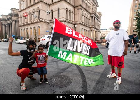 Louisville, United States. 04th Sep, 2020. LOUISVILLE, KY- SEPTEMBER 4: Protestors demonstrate near Jefferson Square Park on September 4, 2020, the day before the Kentucky Derby in Louisville, Kentucky. (Photo by Chris Tuite/ImageSPACE) Credit: Imagespace/Alamy Live News Stock Photo