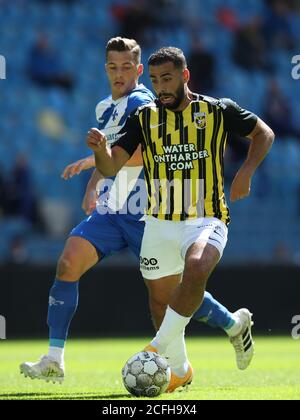 Arnhem Netherlands September 5 Nicolai Rapp Of Sv Darmstadt 98 Oussama Tannane Of Vitesse Before The Friendly Match Between Vitesse And Sv Darmstadt 98 On September 5 2020 In Arnhem The