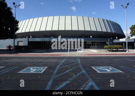 Los Angeles, California, USA - May 2006:  Archival view of the south entrance to the Los Angeles Memorial Sports Arena near USC.  The building was torn down in 2016. Stock Photo