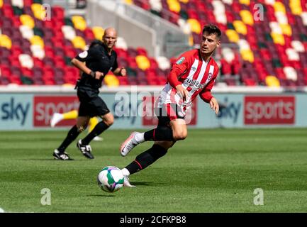 Brentford, UK. 06th Sep, 2020. Sergi Canos of Brentford during the Carabao Cup 1st round match behind closed doors between Brentford and Wycombe Wanderers at the Brentford Community Stadium, Brentford, England on 6 September 2020. Photo by Liam McAvoy/PRiME Media Images. Credit: PRiME Media Images/Alamy Live News Stock Photo