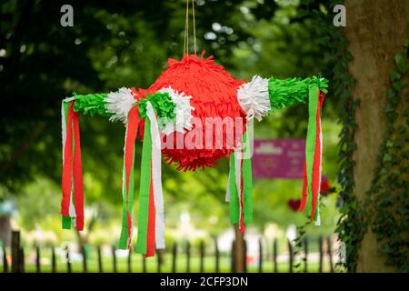 Large �ʾ�ñ���ٲ� at a Wedding Stock Photo
