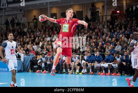 Norway’s Magnus Jøndal (17) seen in action in the men’s handball match between Norway and France at the Golden League tournament in Oslo (Gonzales Photo/Jan-Erik Eriksen). Oslo, November 08th, 2015. Stock Photo