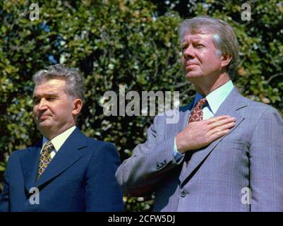 Nicolae Ceausescu of Romania and Jimmy Carter during arrival ceremonies for the state visit of the President of Romania. April 12, 1978 Stock Photo