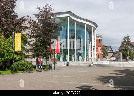 Cork City, Cork, Ireland. 08th September, 2020. With university place offers arriving on Friday next, third level colleges are preparing for an intake of new students later in September. Picture shows the Devere building which is the student centre at University College Cork, Ireland. - Credit; David Creedon / Alamy Live News Stock Photo