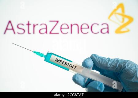 Cologne, Deutschland. 15th June, 2020. Current; 07/20/2020, symbol photo; Symbolic image of a corona vaccine with the logo of the pharmaceutical company Astra Zeneca. The University of Oxford has probably succeeded in producing a vaccine. The European Union signed a contract for a large order back in June: | usage worldwide Credit: dpa/Alamy Live News Stock Photo