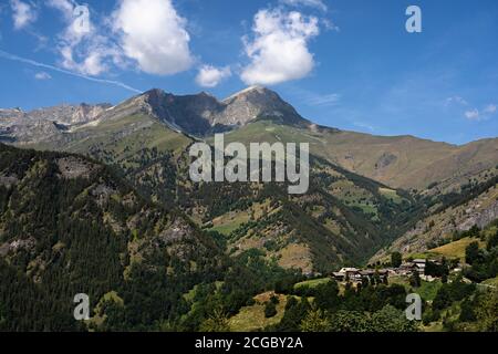 Chersogno mount seen from the lovely village of Elva (Piedmont, Italy) Stock Photo