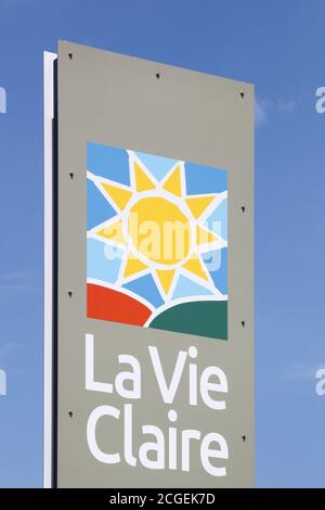 Tarare, France - June 27, 2020: La vie claire logo on wall. La Vie Claire is a French chain of health and bio product stores Stock Photo