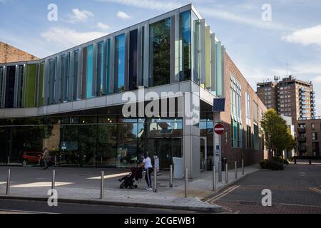 Addlestone, UK. 10th September, 2020. Runnymede Civic Centre contains the offices of Runnymede Borough Council as well as Addlestone Library. A report published by the TaxPayersÕ Alliance (TPA) has revealed that English councils which invested heavily in commercial property since 2015 may lose millions of pounds in yields due to COVID-19, with Runnymede Borough Council facing a shortfall of £826,000 on total investments valued at £368 million. Credit: Mark Kerrison/Alamy Live News Stock Photo