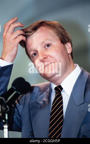 Charles Kennedy MP at LIberal Democrat Conference in Bournemouth. 19 September 1991. Photo: Neil Turner Stock Photo